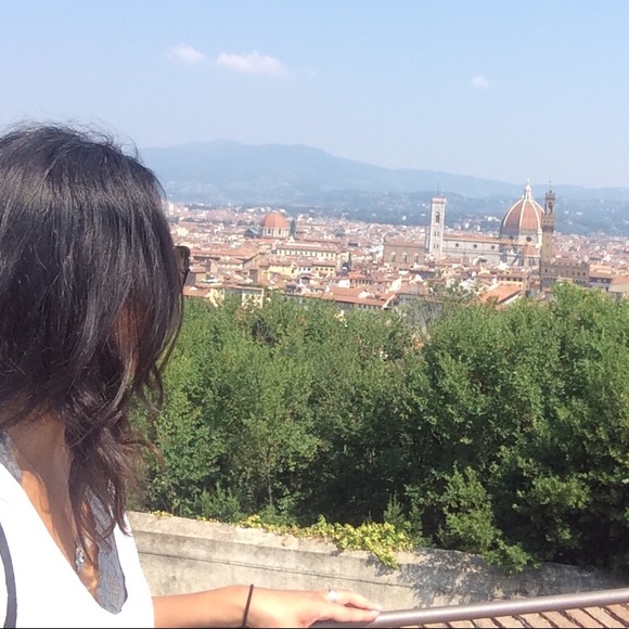 Meet your Posher, Zoe - Picture 1 of 1